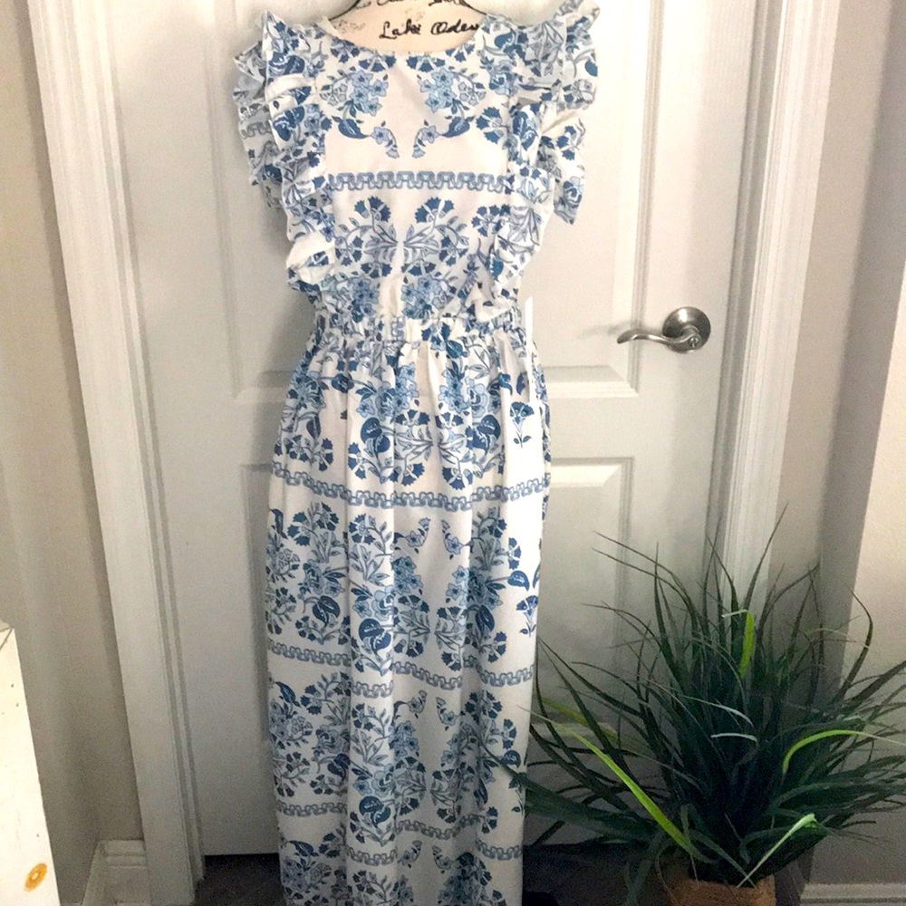 Gaovot maxi dress. NWT